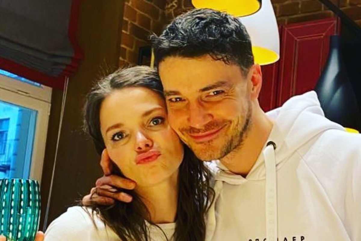     «У нас есть простая традиция, для меня это очень ценно»: Елизавета Боярская рассказала, как встретит с мужем Новый год