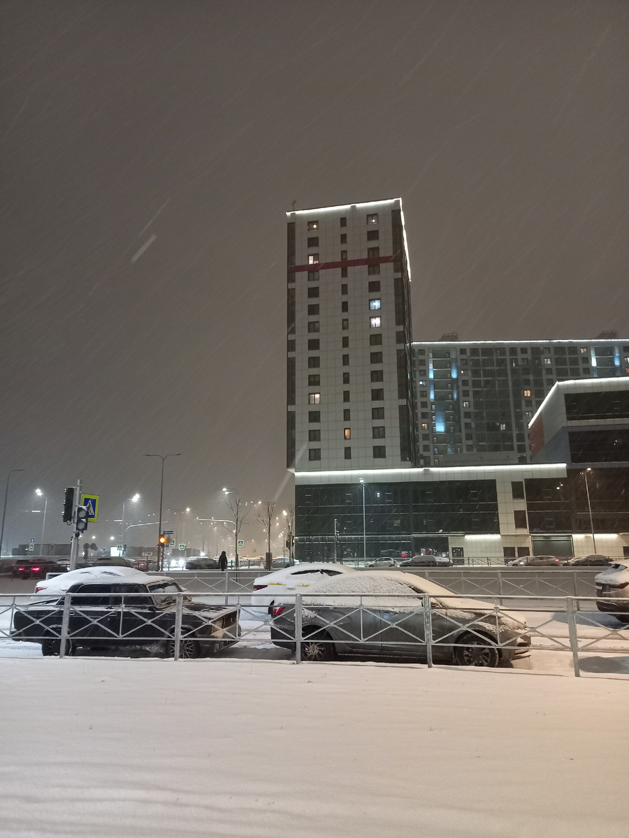 Еще и сверху метель,на фото не видно.