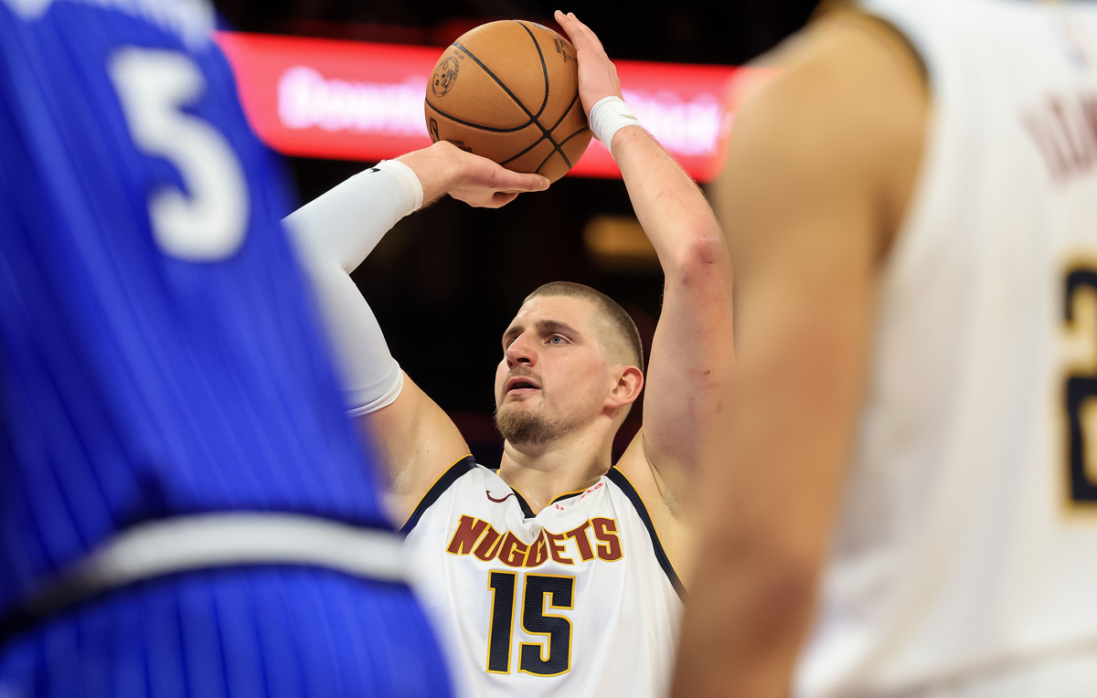    Баскетболист "Денвера" Никола Йокич  Mike Carlson/Getty Images