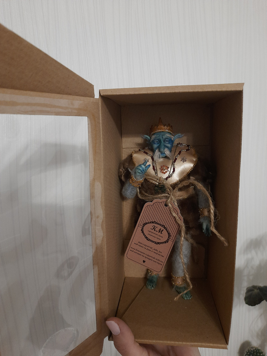 всегда кладу визитку