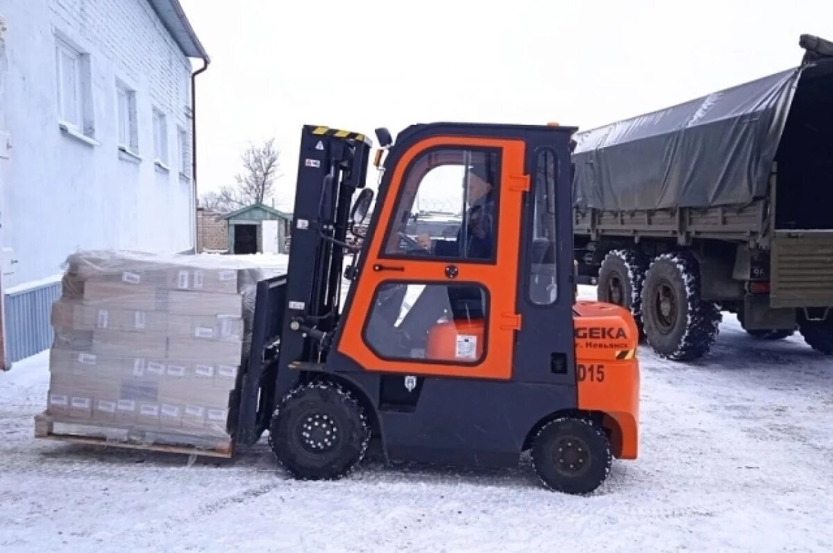    Накануне Нового года волгоградцы отправили в зону СВО партию помощи