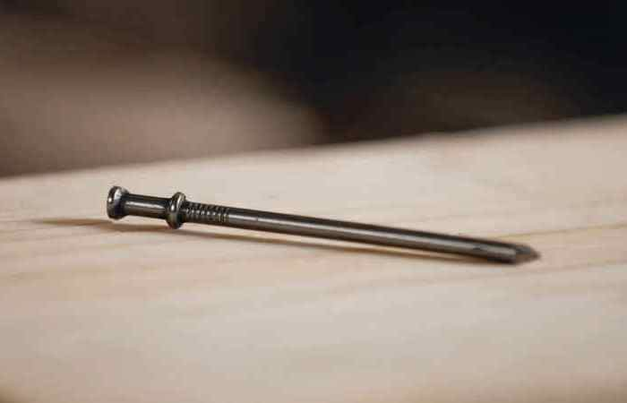 Дуплетный гвоздь: для чего нужны загадочные крепежи с двумя шляпками