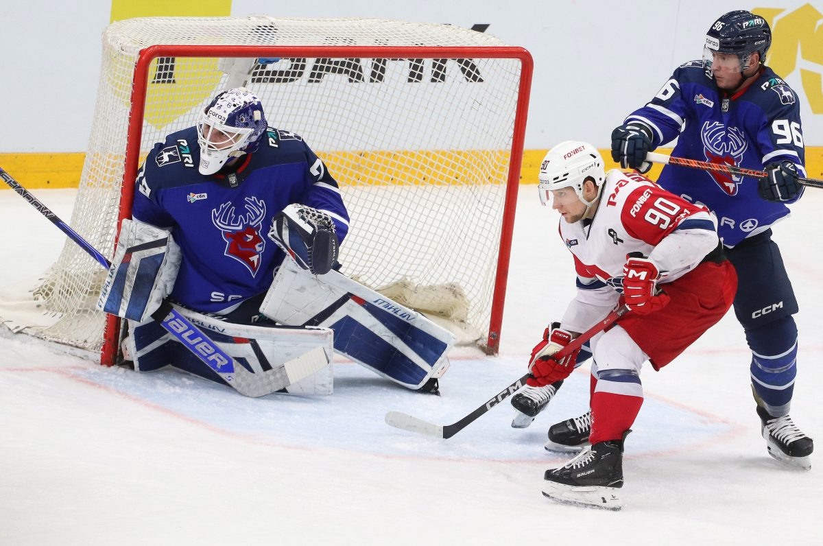    10 ноября «Торпедо» одолело «Локомотив» дома – 2:1, ворота и тогда защищал Денис Костин