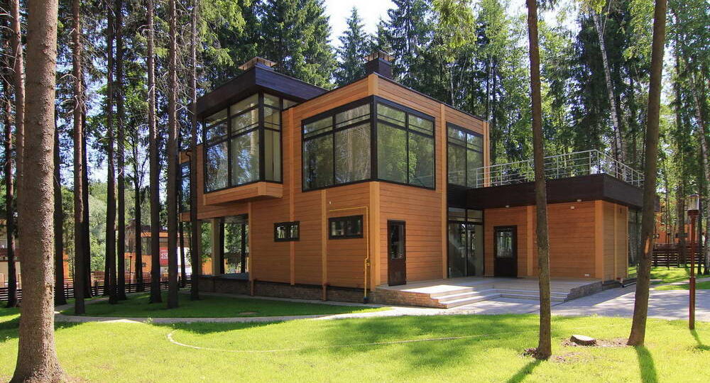 Обзор по средам для гурманов: Три деревянных дома в России