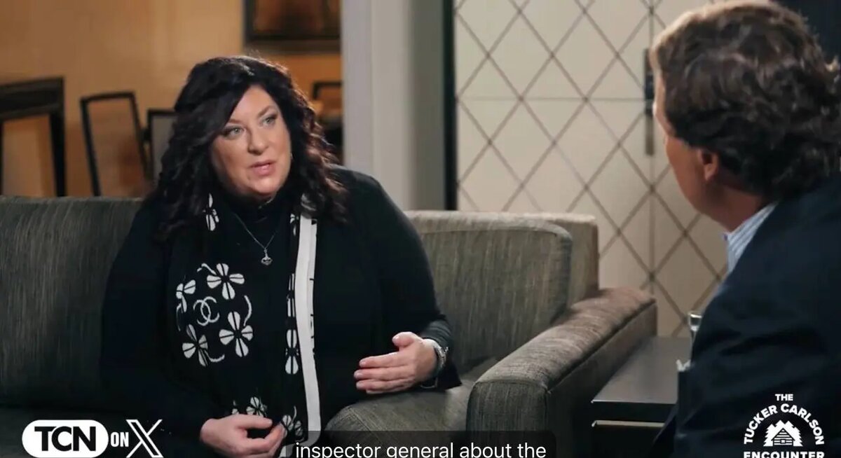    Тара Рид. Фото: скриншот из видео интервью Такеру Карлсону.