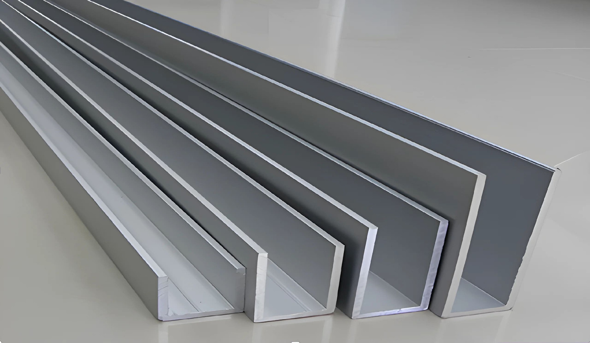 Швеллер алюминиевый