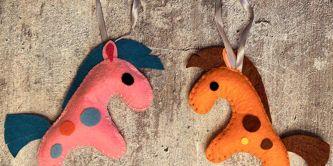 Сделай сам: крошка-лошадка из фетра на вашу ёлочку