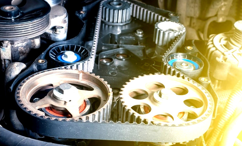 Когда менять ремень ГРМ? Называю точные цифры пробега для популярных марок и показываю 5 признаков износа