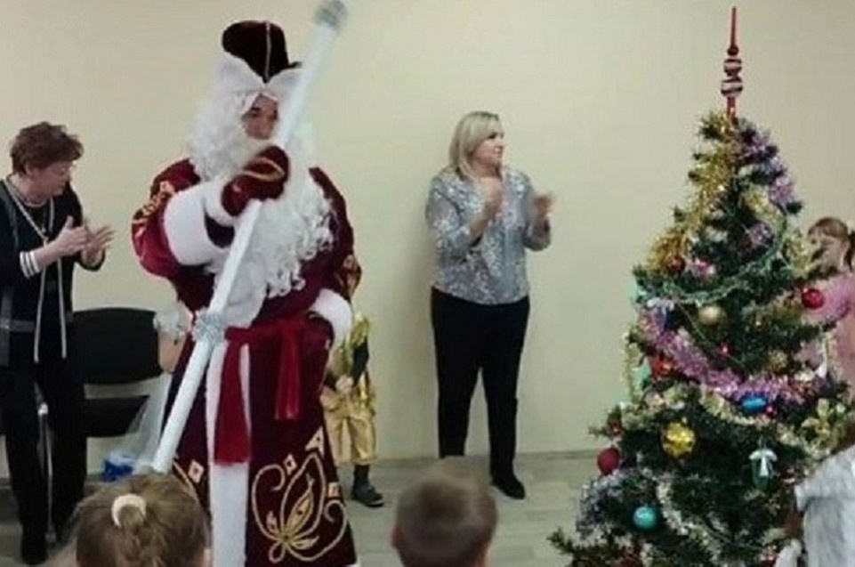    Дети смогли принять участие в увлекательных играх и конкурсах, разработанных с учетом их индивидуальных потребностей. Фото: Администрация Мариуполя