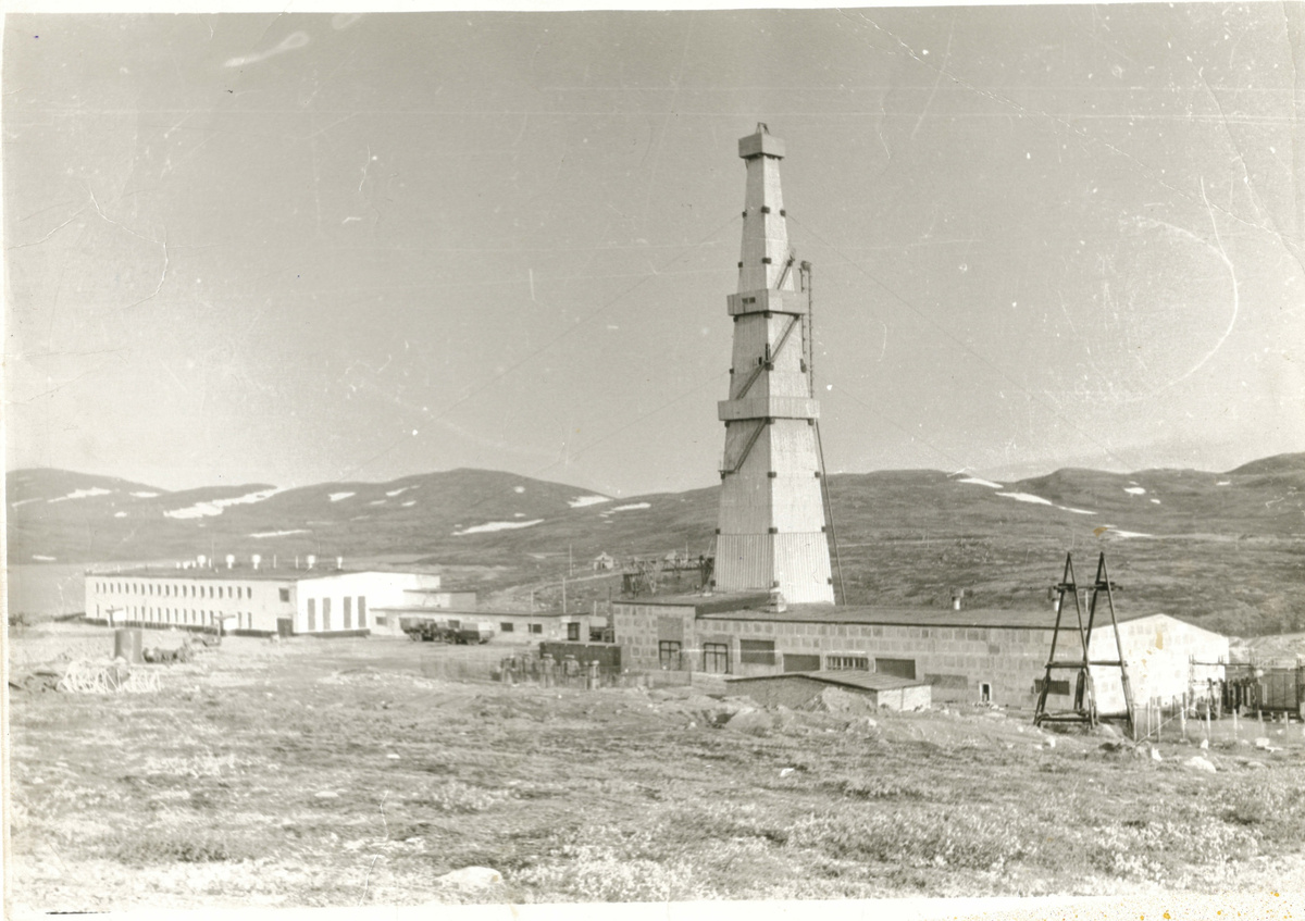 Целый научный поселок, выросший вокруг дыры в Земле.