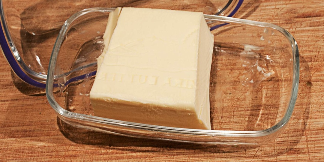 Откажетесь от сливочного масла: фраза, которая разрушает кишечник и приводит к запорам