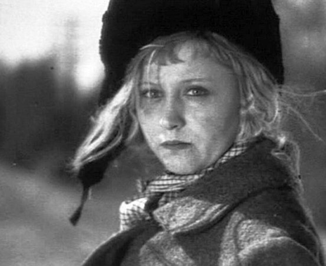 Янина Жеймо в картине "Подруги"