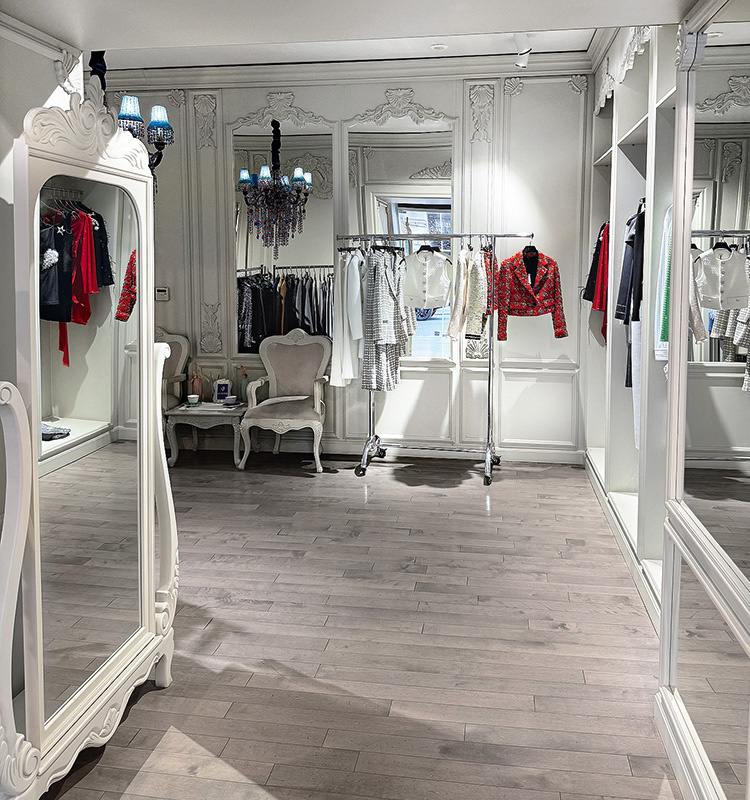 У V-Nine есть собственный бутик и ателье. В бутике продается готовая одежда, в ателье шьют на заказ. Фото: Из архива Вафы Пирверди