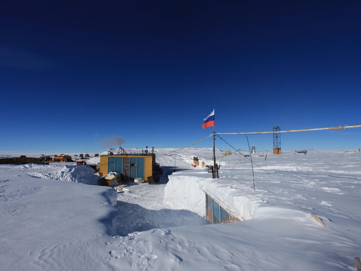    Российская антарктическая научная станция "Восток" | © ААНИИ