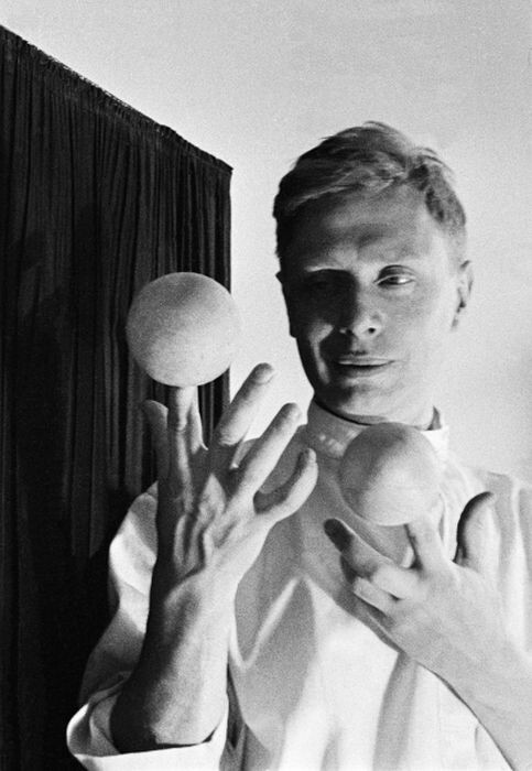 Сергей Образцов.