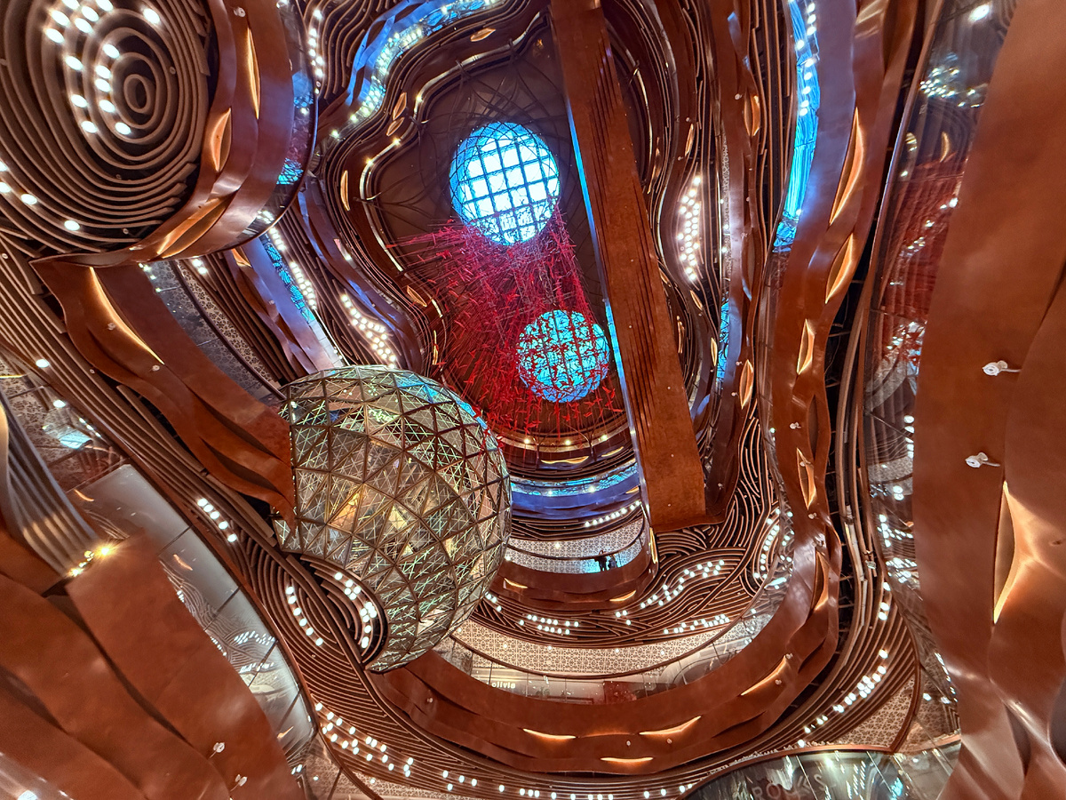 Целая Вселенная