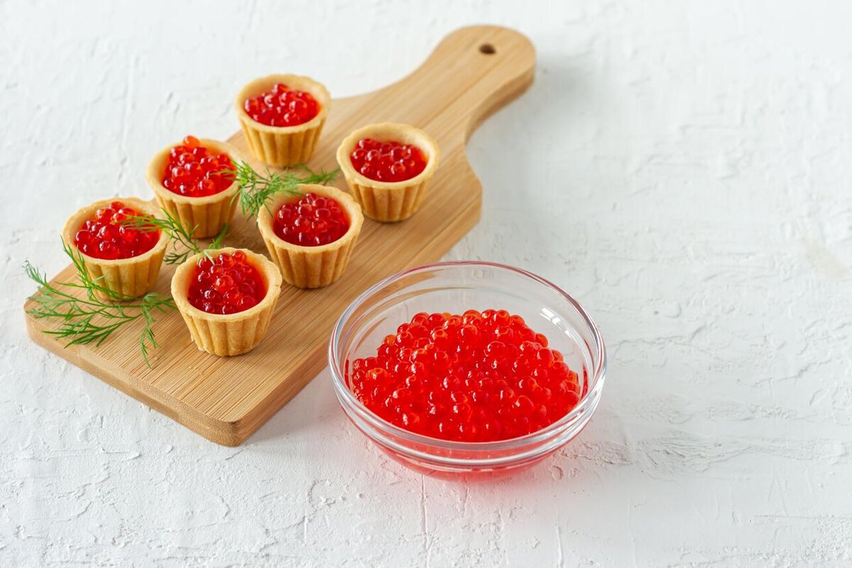    Есть простой тест, позволяющий отличить настоящую икру от поддельной 123RF/legion-media.ru