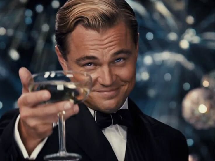 Таков мой вайб: всей семьей сидим возле телека сорим Камеди Клаб я лично по классике попиваю нефильтрованный сок с !БАКАЛА! и сморю Найса да пока там мои отпивают бакал с воздухом и сморят телик я кайфую таков мой вайб! ВСЕМ ЕЩЕ РАЗ С НАСТУПАЮЩИМ НОВЫМ ГОДОМ ПУСТЬ ВСЕ БУДЕТ ХОРОШО У ВАС! :D ЧЧВОП