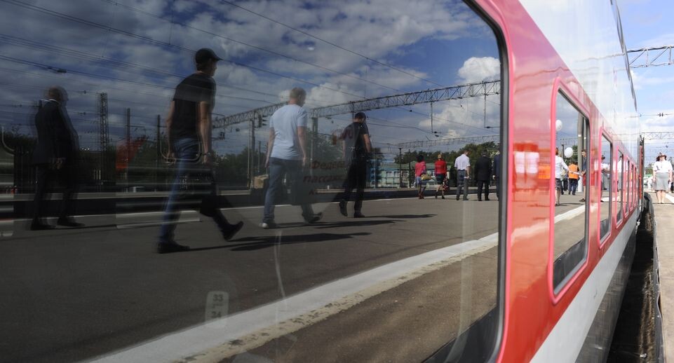    Двухэтажный поезд Москва — Воронеж отправился в первый рейс / Медиасток.рф