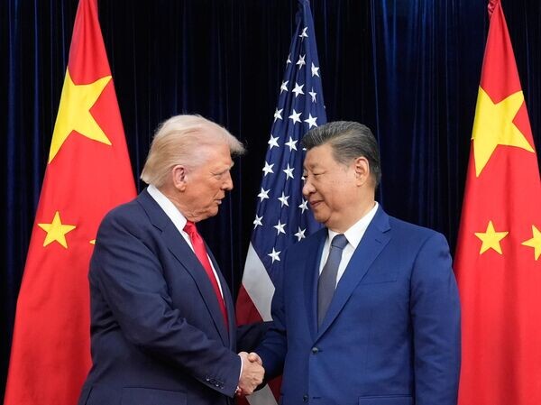    © AP Photo / Mark Schiefelbein