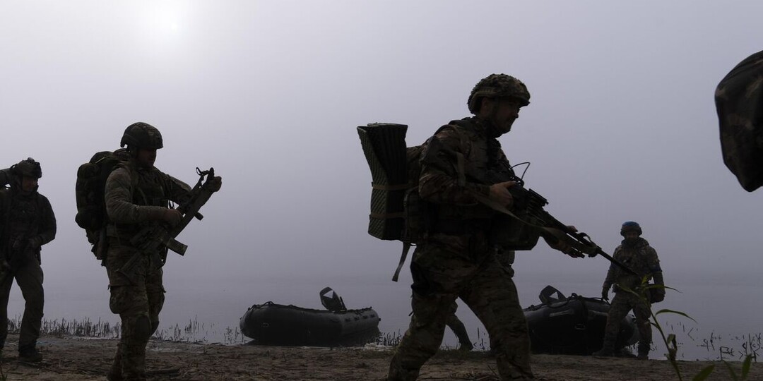 Пять украинских боевиков переправились через Днепр, чтобы сдаться в плен