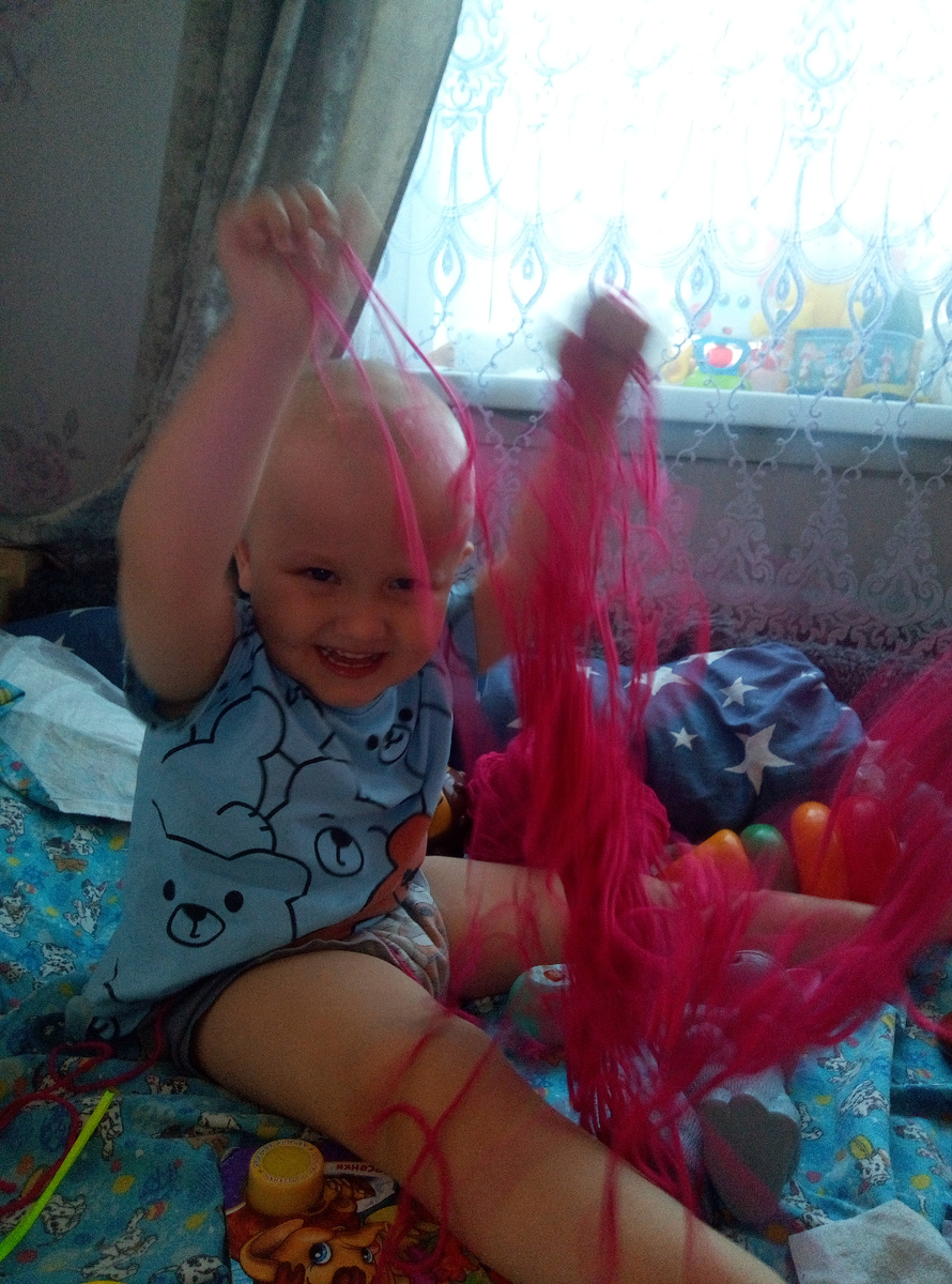 А это мой маленький помощник.