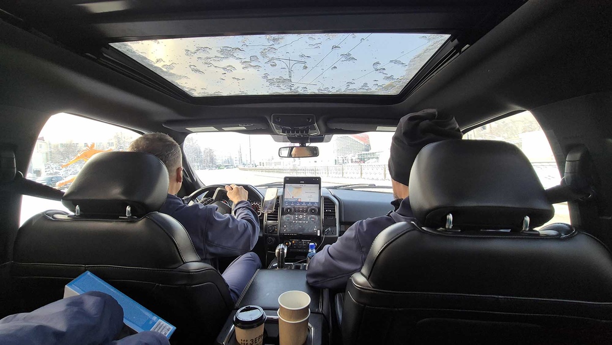 Первый этап путешествия - автомобильная заброска из Свердловской области в отдаленный район ХМАО на базу Неройка в Березовском районе