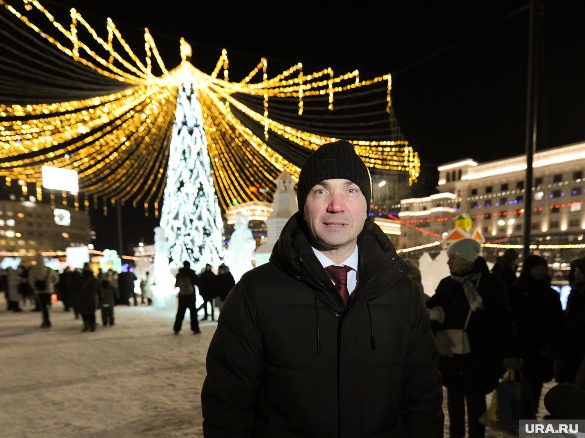     Алексей Лошкин поздравил горожан с наступающими праздниками