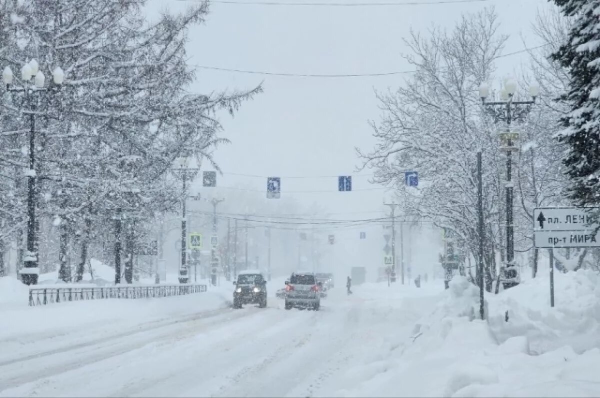    На Сахалине из-за плохой погоды ограничили движение междугородних автобусов