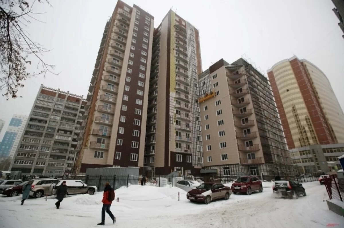    Корпус мясокомбината и два жилых дома-долгостроя сдали в Новосибирске