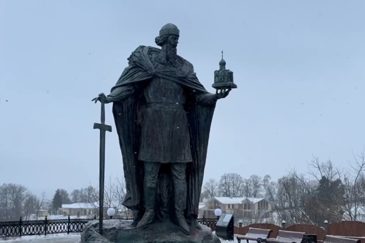    Памятник Юрию Долгорукому во Владимире. / https://vk.com/vladimir_adm