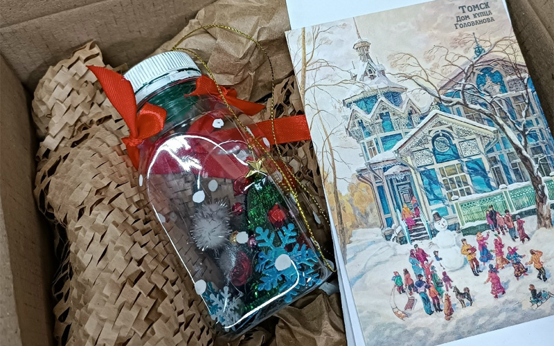 Юные экологи Томска внесли вклад в украшение всероссийской экоелки