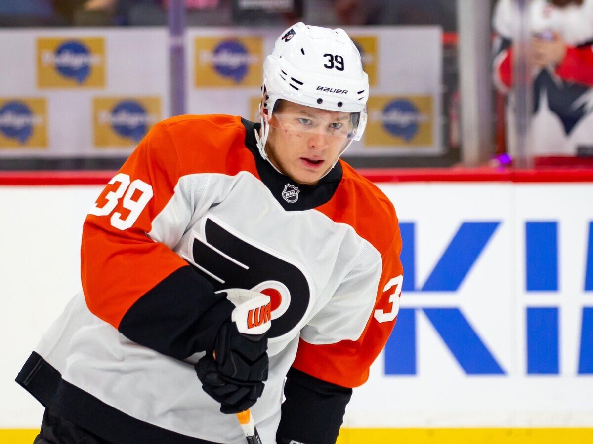    Хоккеист "Филадельфии Флайерз" Матвей Мичков | © Фото : twitter.com/nhlflyers