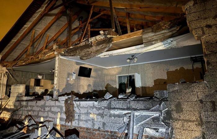 Последствия удара ВСУ по Белгородской области. Обложка © Telegram / Настоящий Гладков