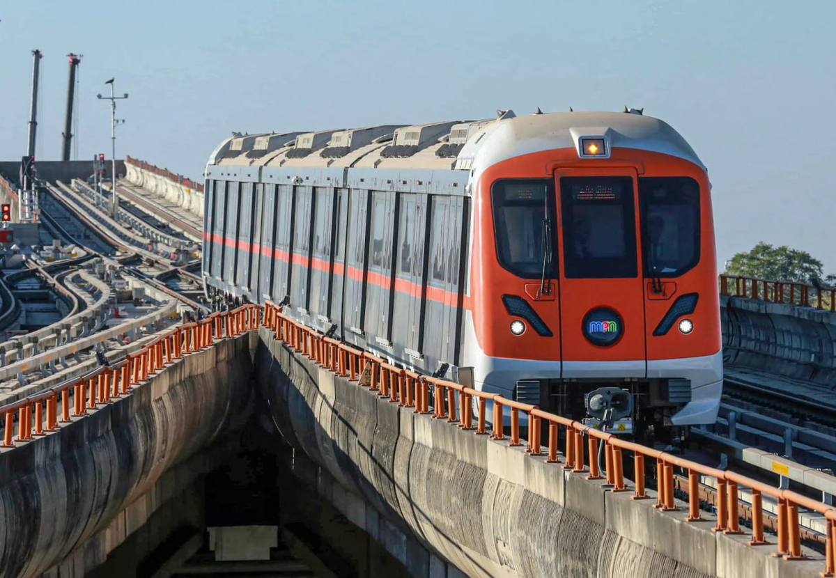 Поезд Movia производства Alstom в Бхопале. Источник: PTI