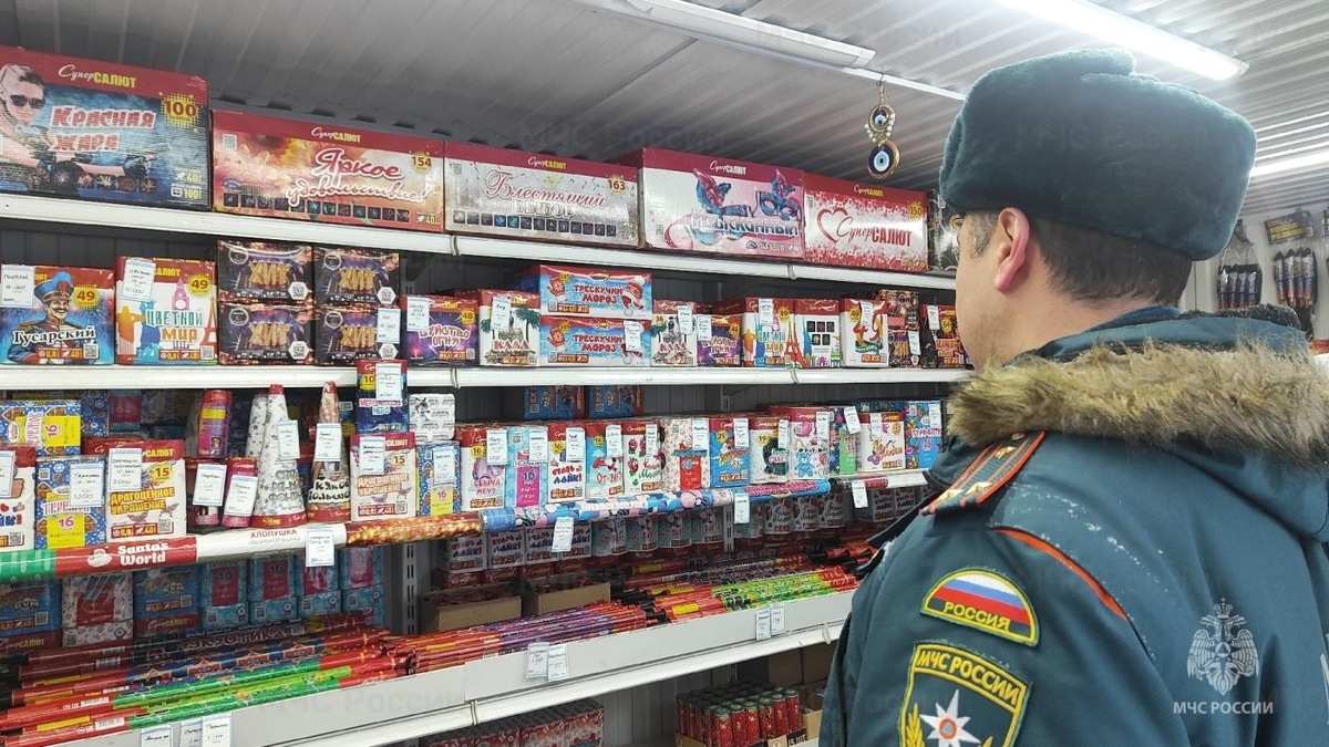    В Сургуте проверили продавцов пиротехники перед Новым годом
