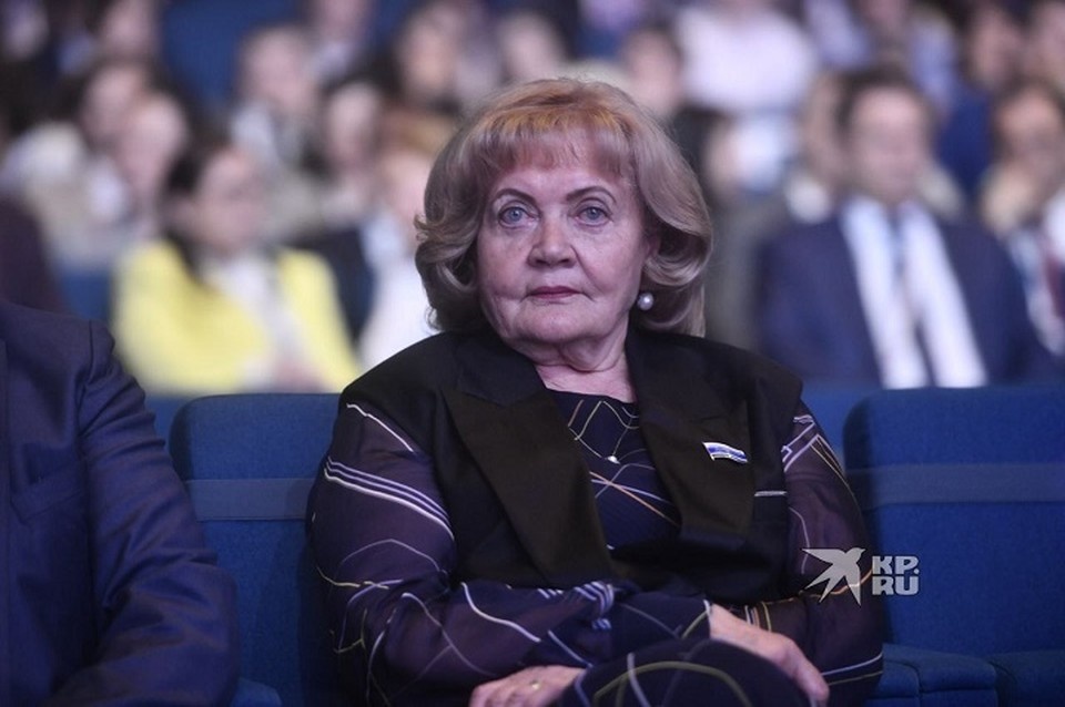    Людмила Бабушкина поздравила уральцев с праздниками Ольга ЮШКОВА