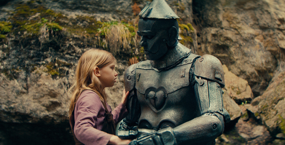 Кадр из фильма «Волшебник Изумрудного города. Дорога из жёлтого кирпича»/«Централ Партнершип»