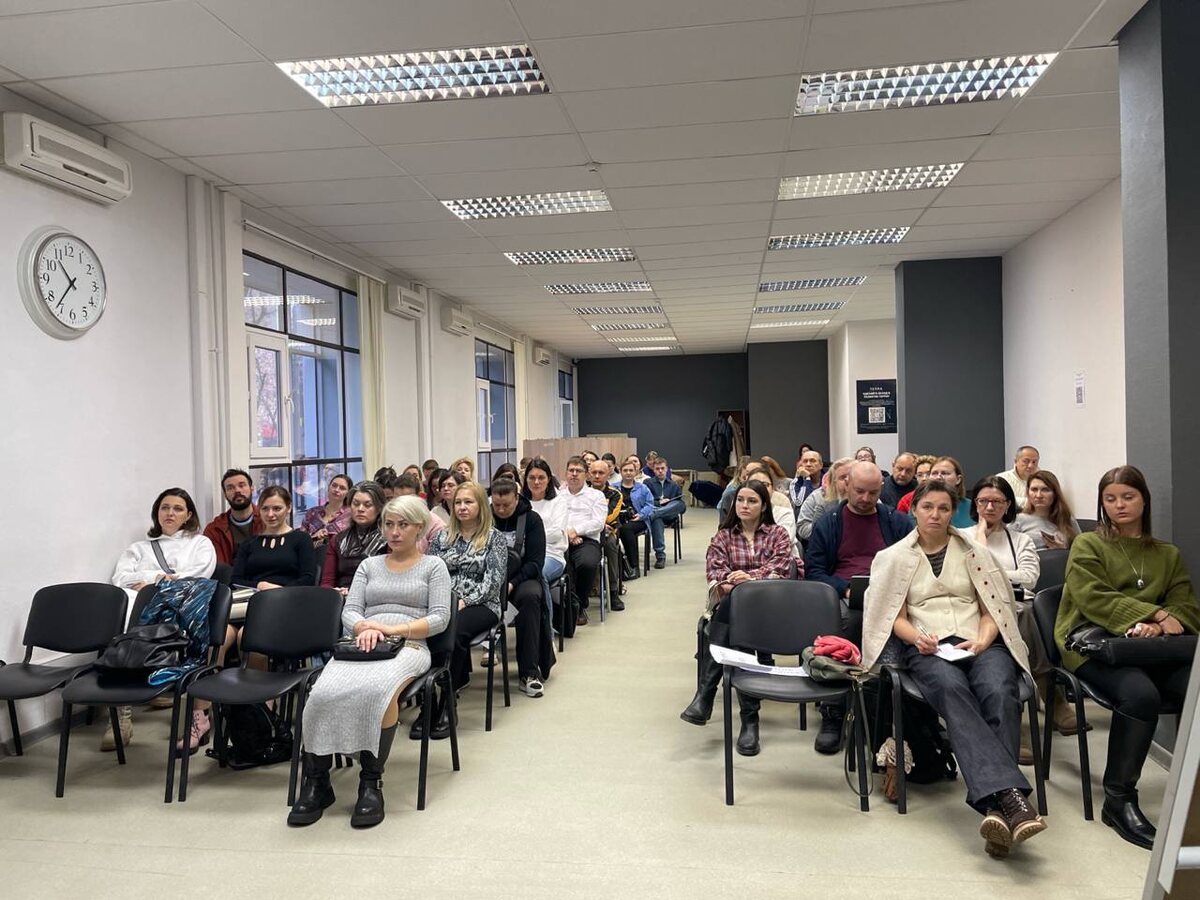 Исследовательская база метода UBAC: 65 участников, 24 ниши и одна общая цель — превратить маркетинг из стихийного бедствия в управляемый процесс