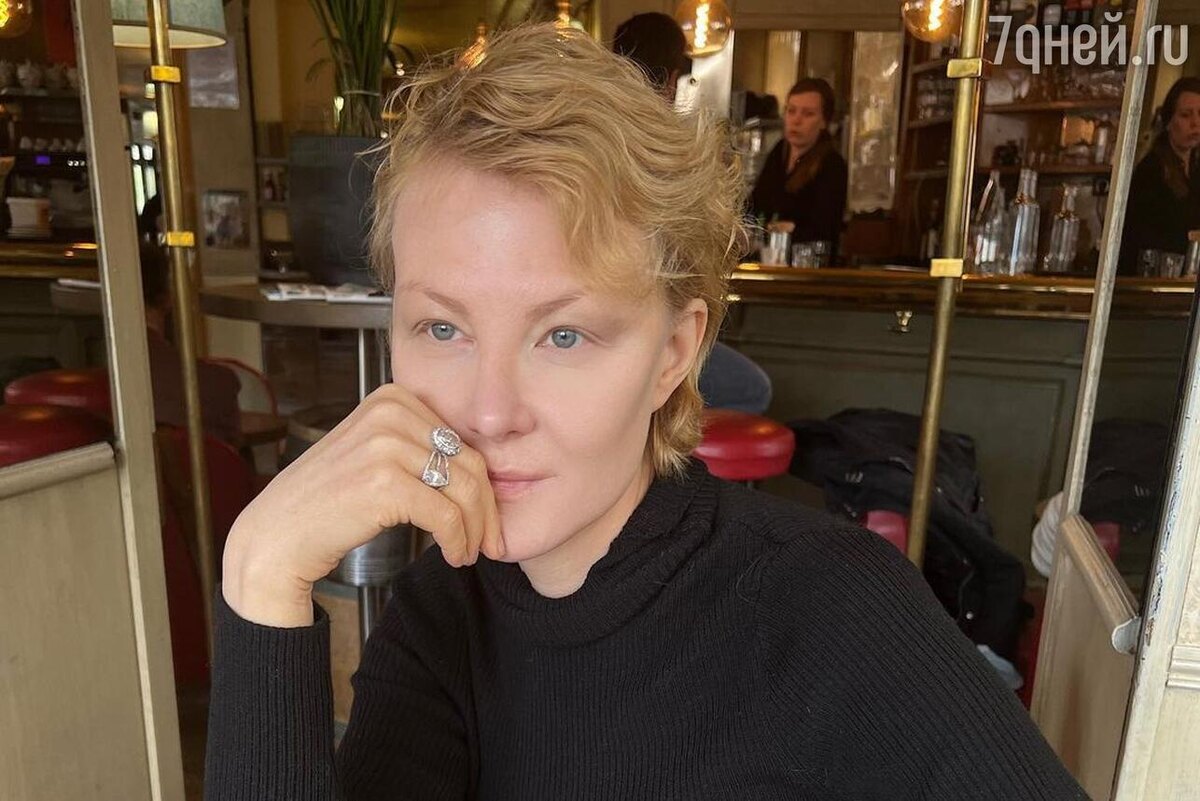    Рената Литвинова Социальные сети