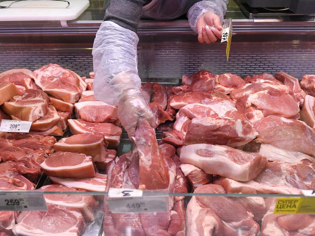    Отдел свежего мяса в супермаркете© РИА Новости . Максим Блинов