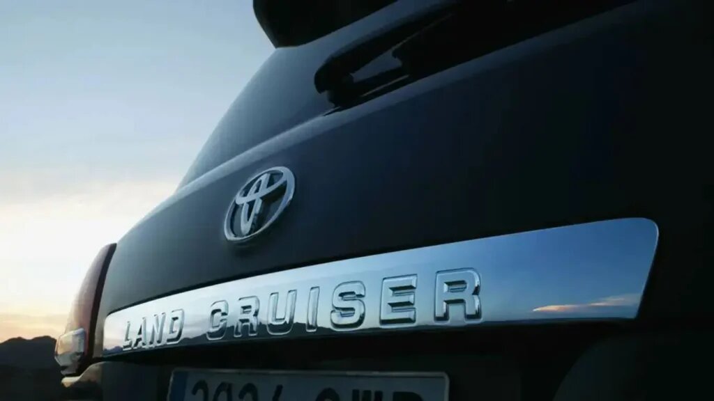    В России продают почти новый 10-летний Toyota Land Cruiser Prado (источник изображения) News Express Team