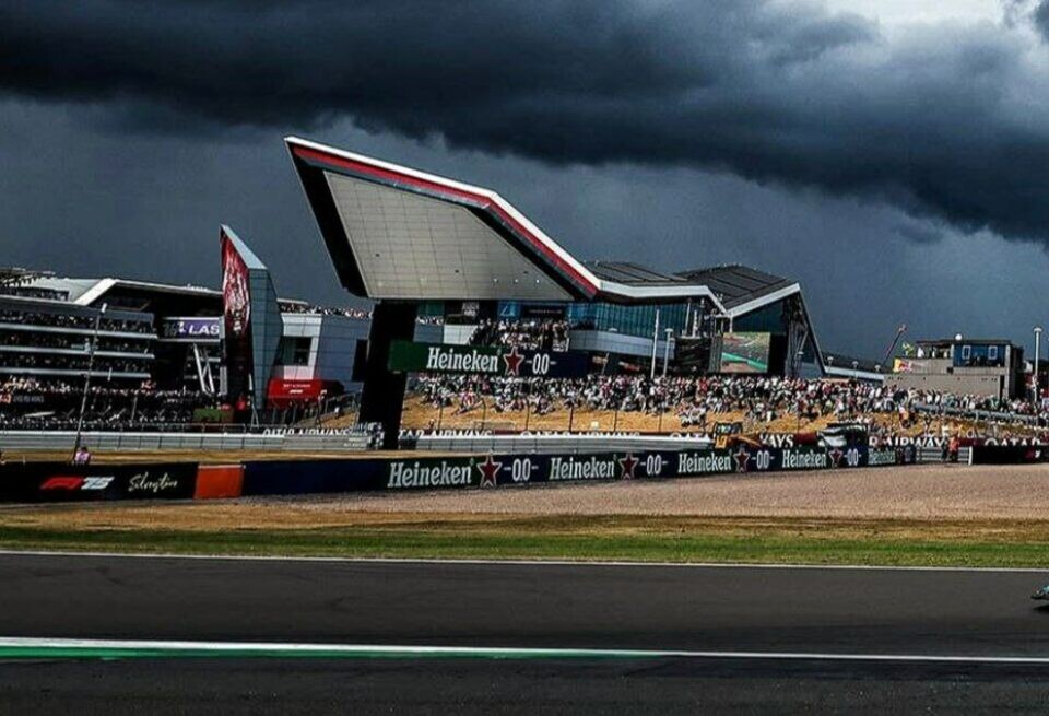    Соцсети трассы Сильверстоун