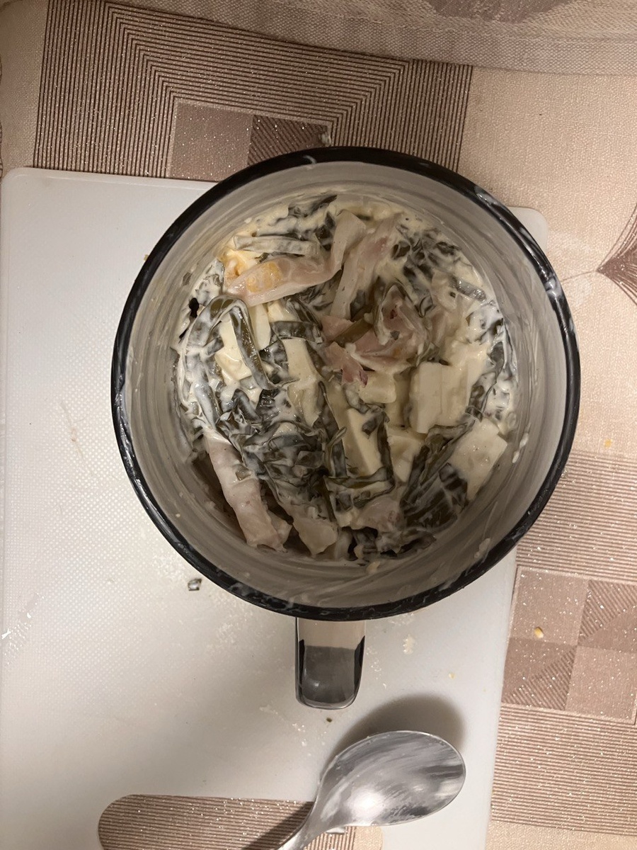 Салат с кальмаром