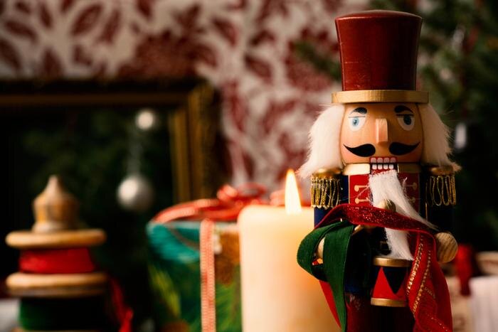 Обложка © Shutterstock / FOTODOM / JWOLF