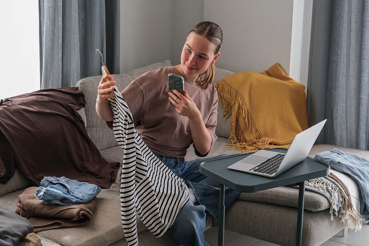 Если вещь вышла из моды, пусть обретет вторую жизнь у нового хозяина. Источник: Shyntartanya / Shutterstock / FOTODOM📷
