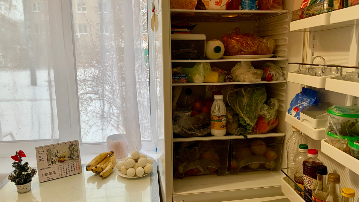 Холодильник перед Новым годом