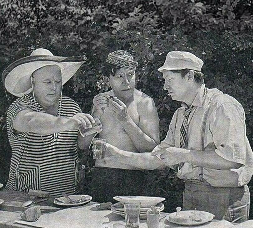 Моргунов, Никулин, Вицин на съемах "Кавказской пленницы". 