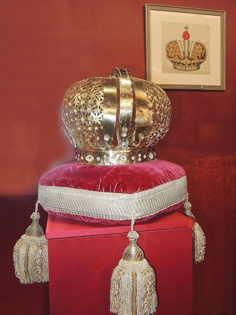 Корпус короны Екатерины I из коллекции Оружейной палаты Московского Кремля 