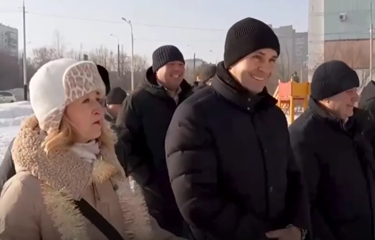    Демешин прогулялся по Хабаровску и поговорил с горожанами перед Новым годом